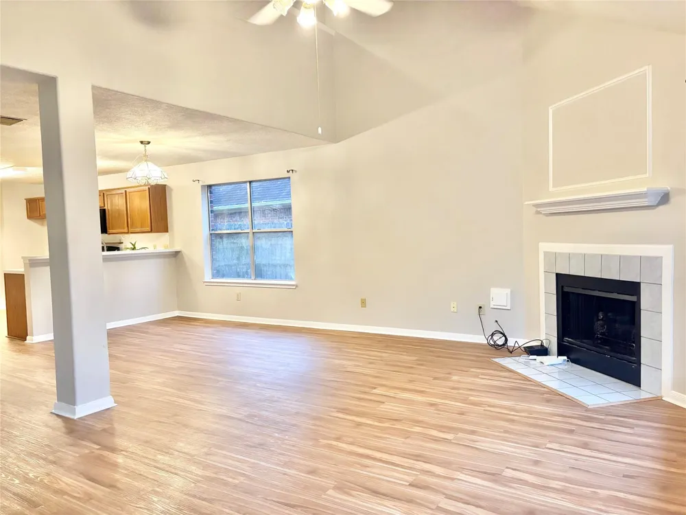 15919 Blue Mesa Ridge Drive Friendswood, TX 77546