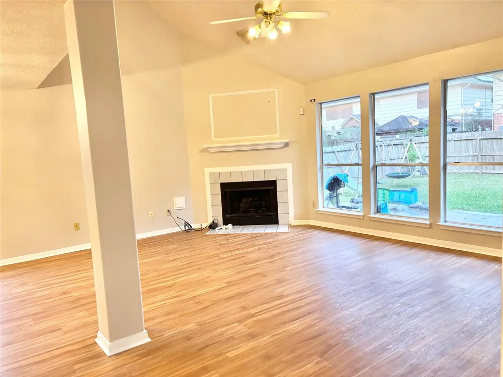 15919 Blue Mesa Ridge Drive Friendswood, TX 77546