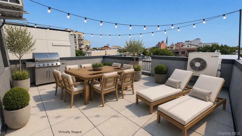 138 Huron Street #Penthouse 3B Brooklyn, NY 11222