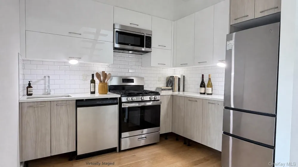 138 Huron Street #Penthouse 3B Brooklyn, NY 11222
