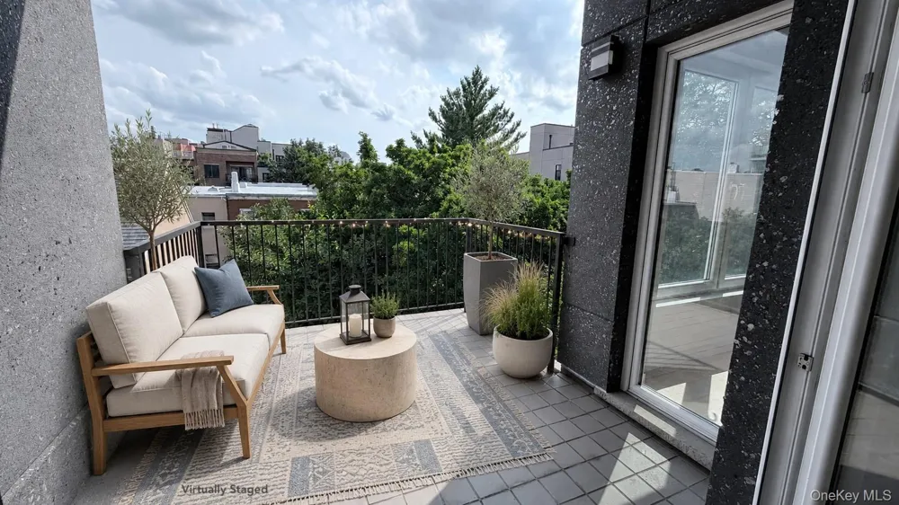 138 Huron Street #Penthouse 3B Brooklyn, NY 11222
