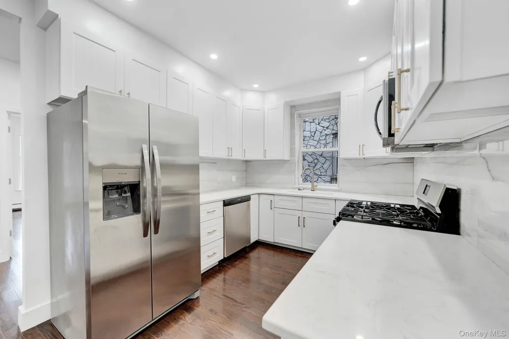 251 E 46th Street #1A Brooklyn, NY 11203
