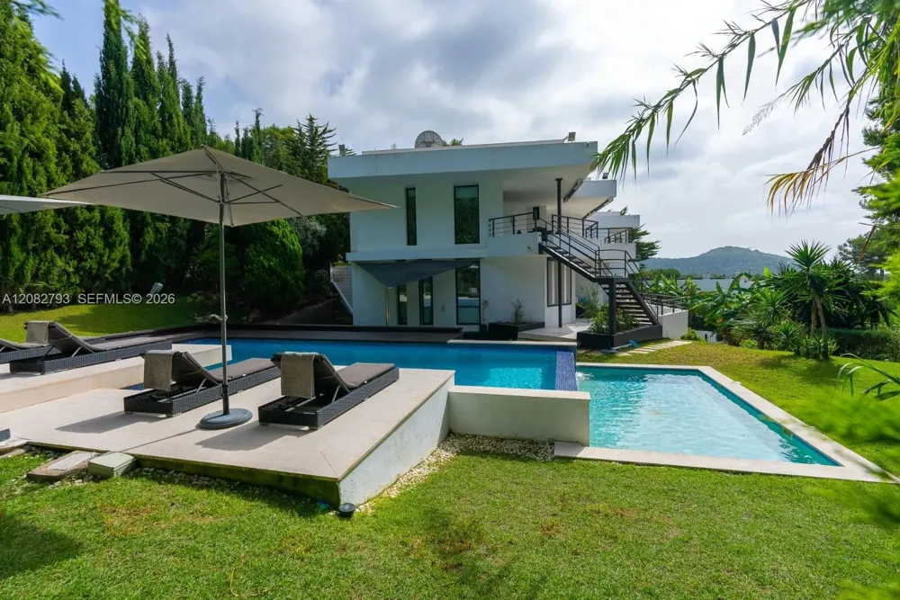 134 Calle del Reposo, Ibiza, Spain 