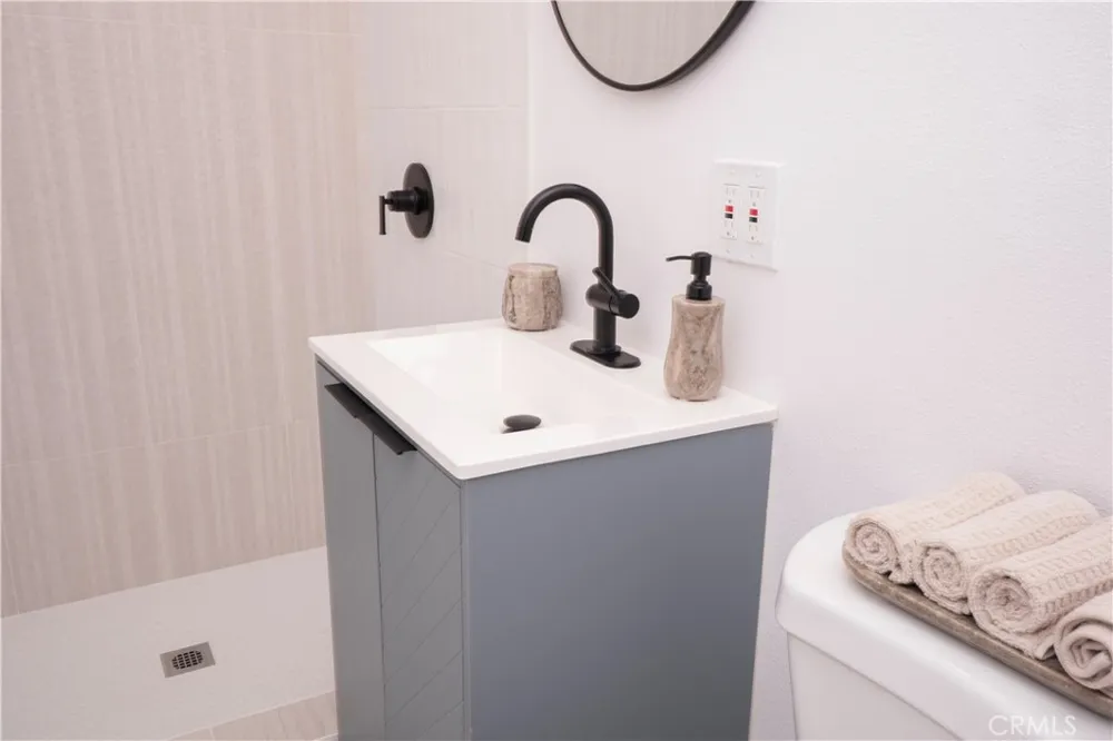 643 San Bernardino Avenue Pomona, CA 91767