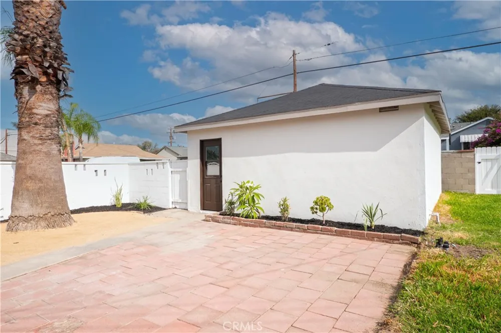 643 San Bernardino Avenue Pomona, CA 91767