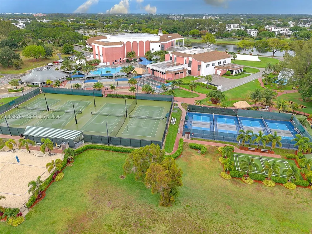 181 Lyndhurst L #181 Deerfield Beach, FL 33442