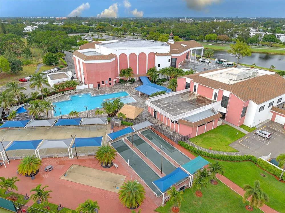 181 Lyndhurst L #181 Deerfield Beach, FL 33442