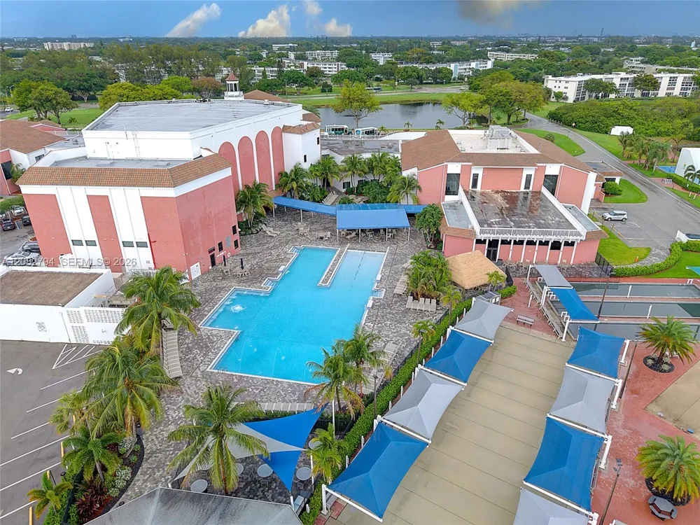 181 Lyndhurst L #181 Deerfield Beach, FL 33442