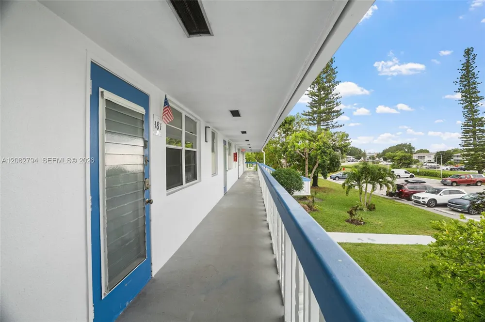 181 Lyndhurst L #181 Deerfield Beach, FL 33442