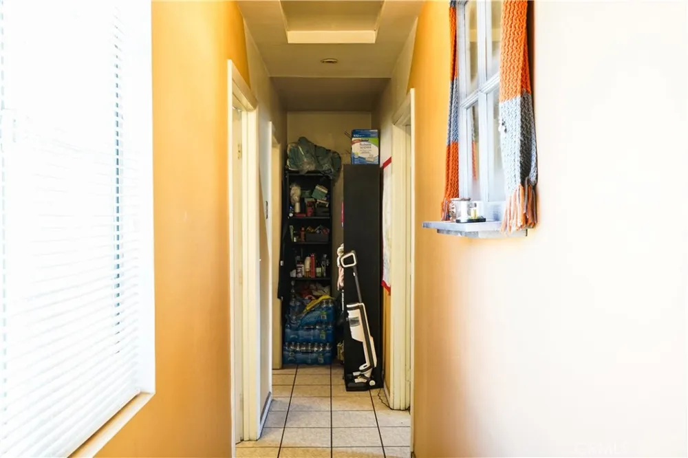 649 S Vancouver Avenue Los Angeles, CA 90022
