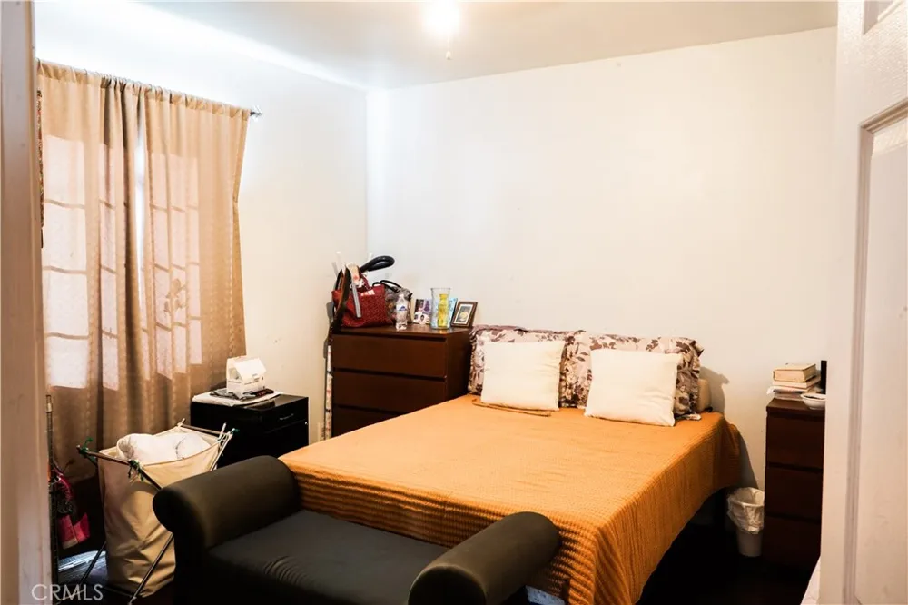 649 S Vancouver Avenue Los Angeles, CA 90022