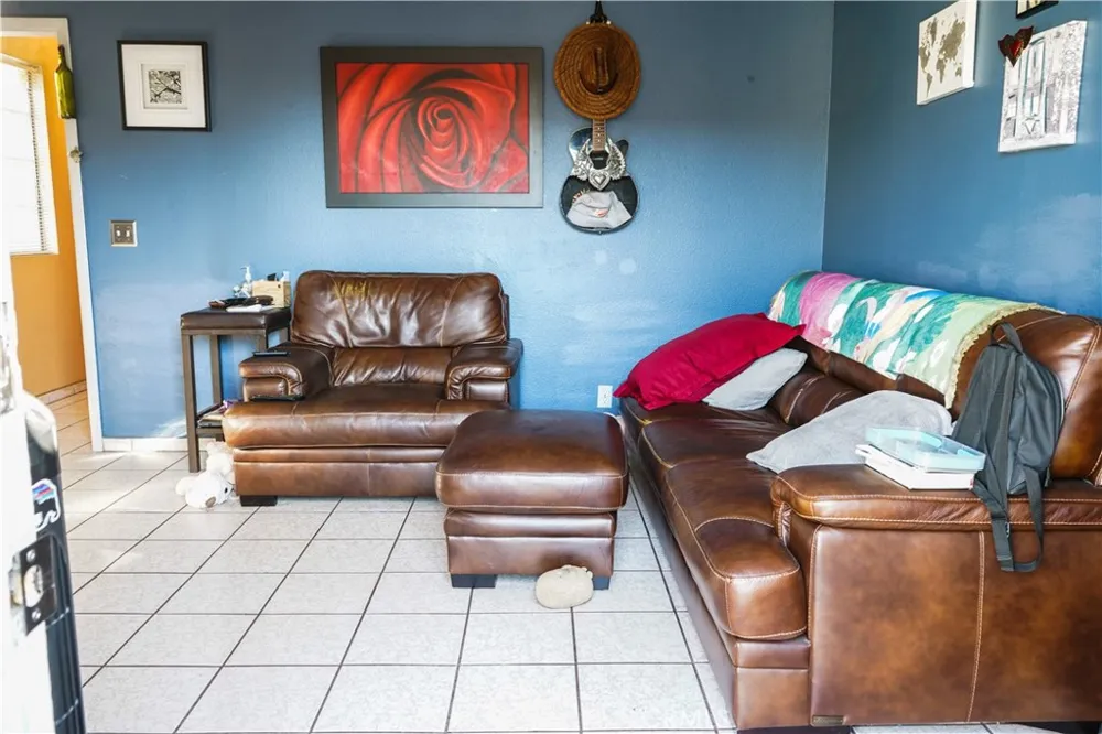 649 S Vancouver Avenue Los Angeles, CA 90022