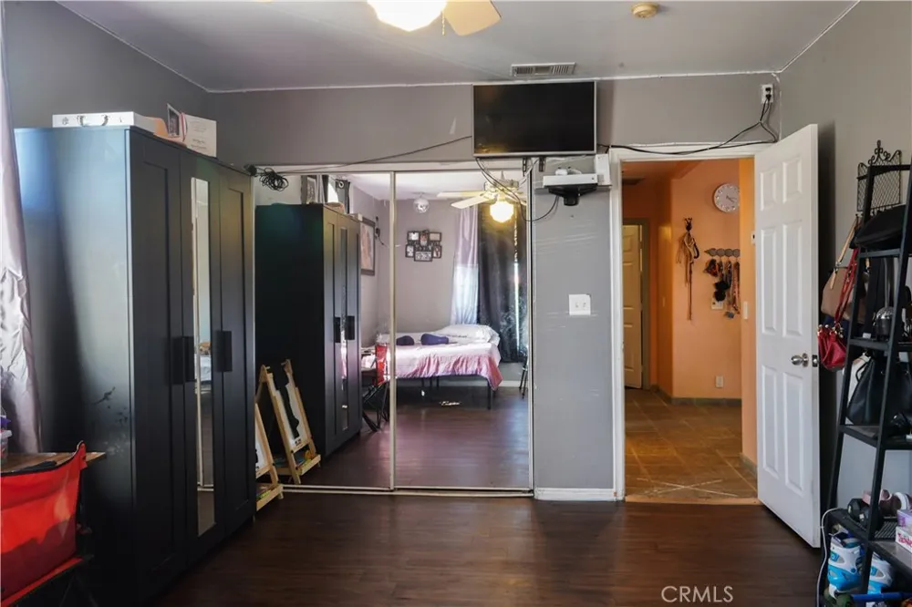 649 S Vancouver Avenue Los Angeles, CA 90022