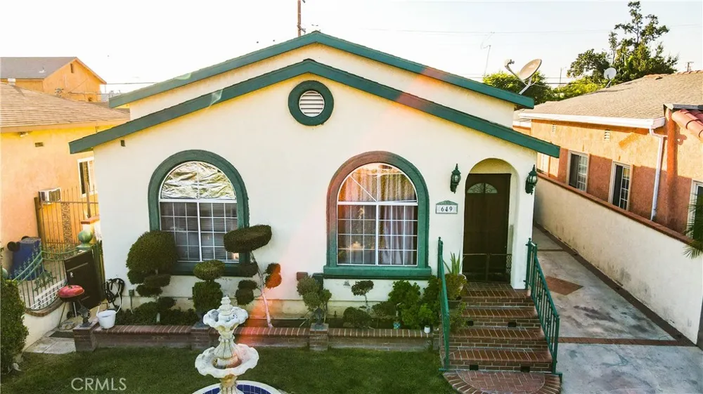 649 S Vancouver Avenue Los Angeles, CA 90022