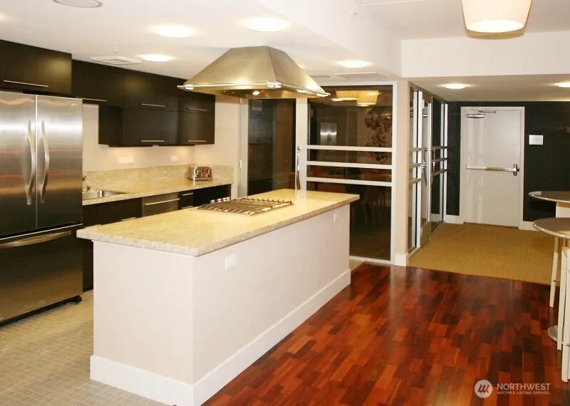 2911 2nd Avenue #324 Seattle, WA 98121