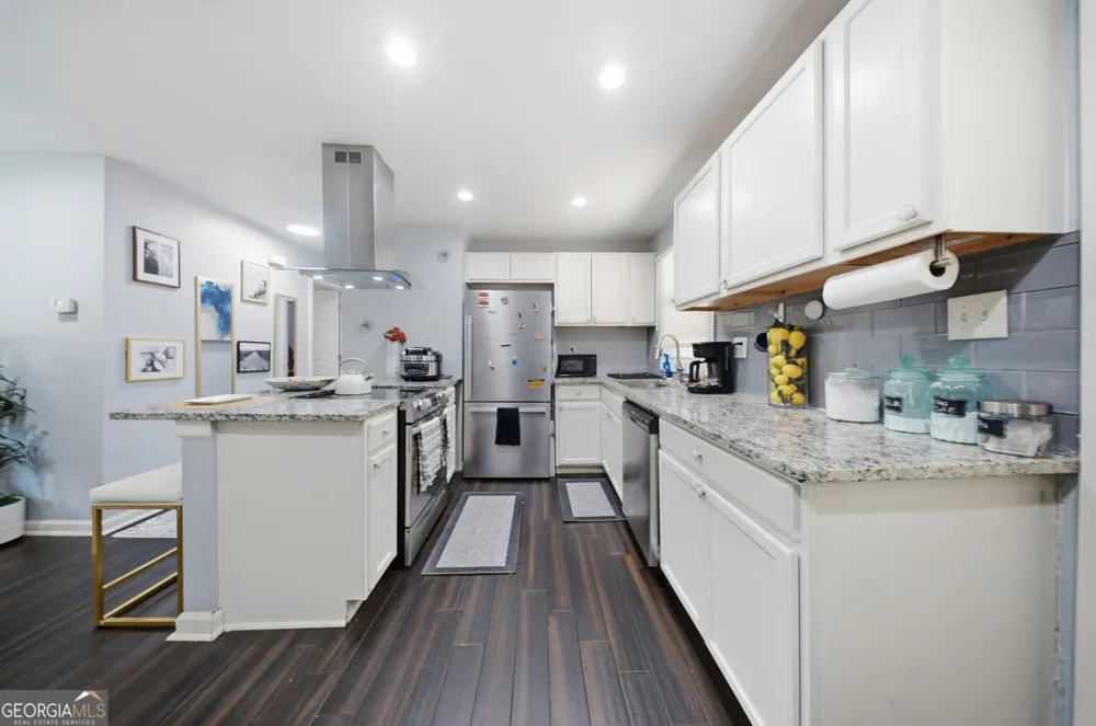 371 Santa Lucia TER NW Atlanta, GA 30318