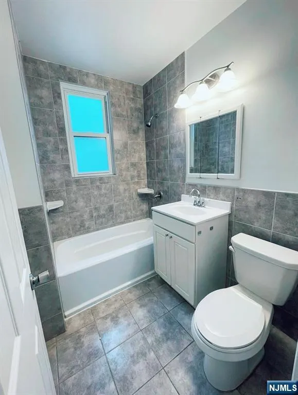 16 Hazel Place 2 Irvington, NJ 07111