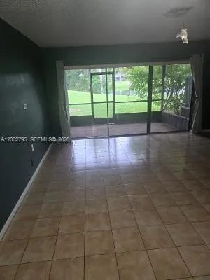 3313 S Carambola Cir S #2401 Coconut Creek, FL 33066