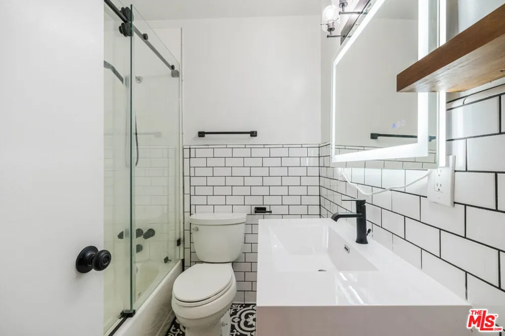 6514 Coldwater Canyon Avenue Los Angeles, CA 91606