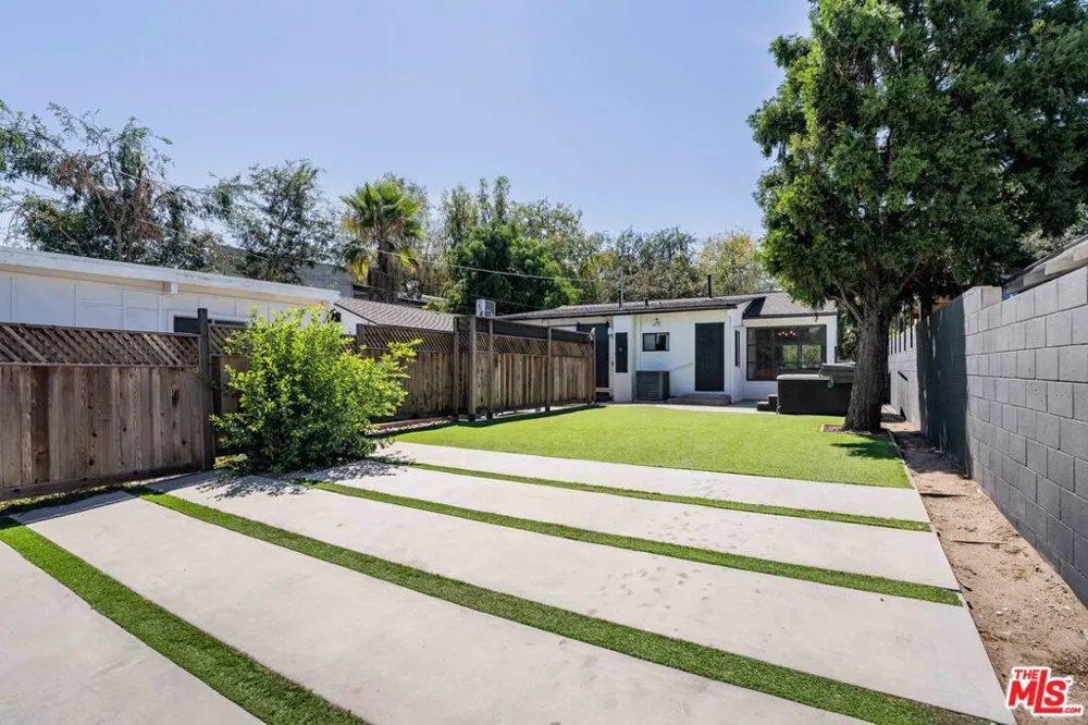 6514 Coldwater Canyon Avenue Los Angeles, CA 91606