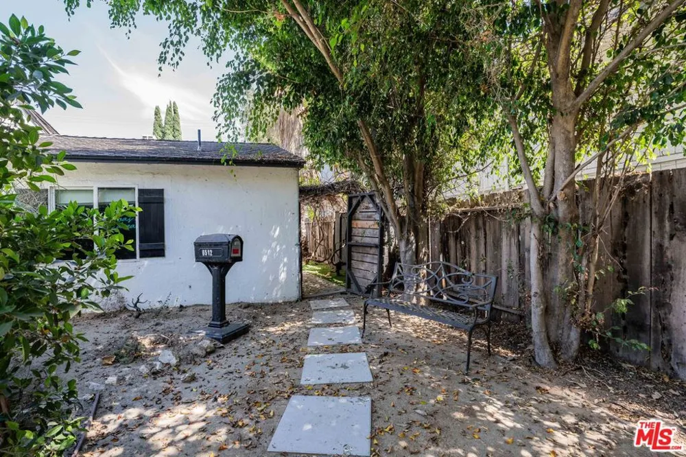 6514 Coldwater Canyon Avenue Los Angeles, CA 91606