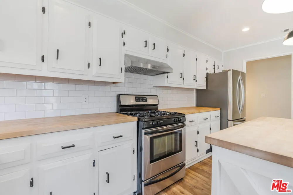 6514 Coldwater Canyon Avenue Los Angeles, CA 91606