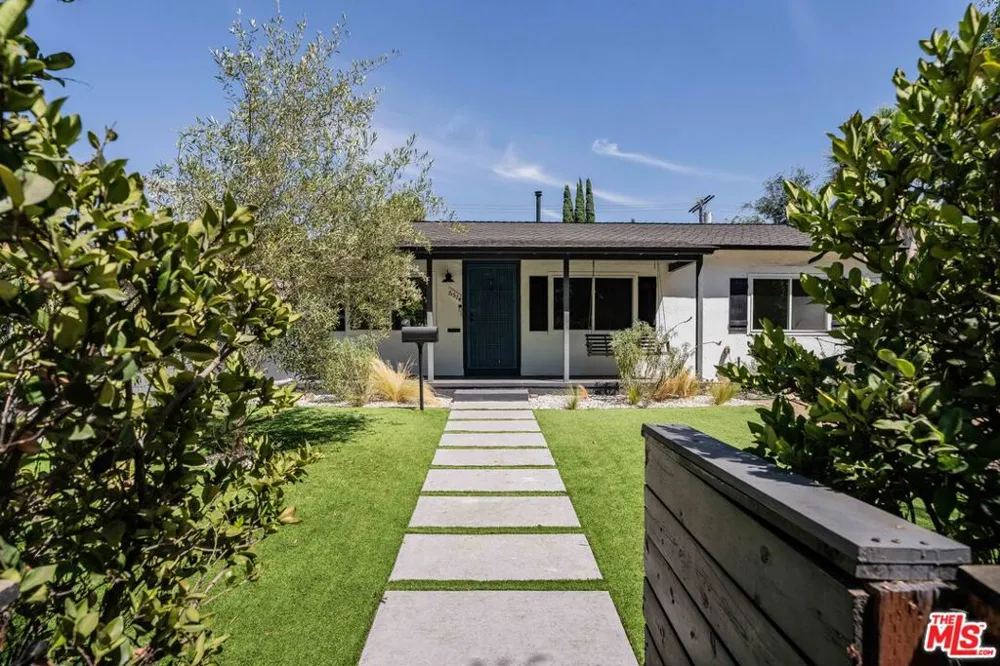 6514 Coldwater Canyon Avenue Los Angeles, CA 91606