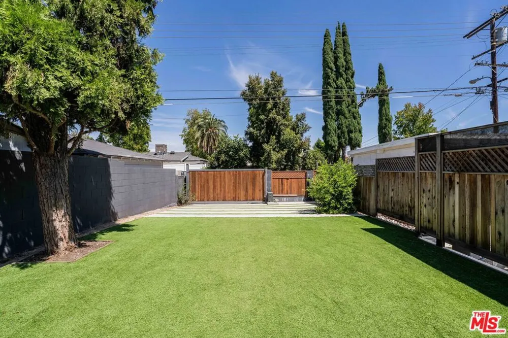 6514 Coldwater Canyon Avenue Los Angeles, CA 91606