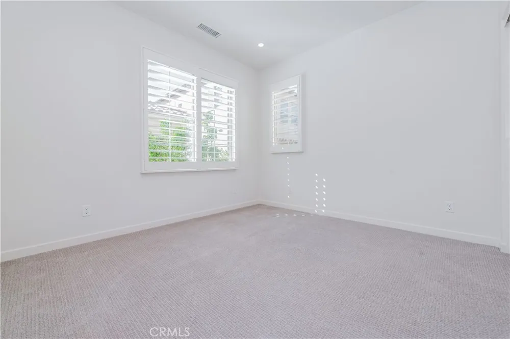 134 Milky Irvine, CA 92618