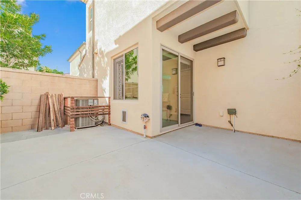 134 Milky Irvine, CA 92618