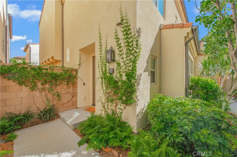 134 Milky Irvine, CA 92618