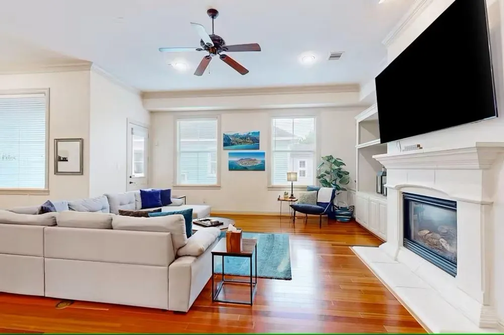 404 W 16th Street Houston, TX 77008