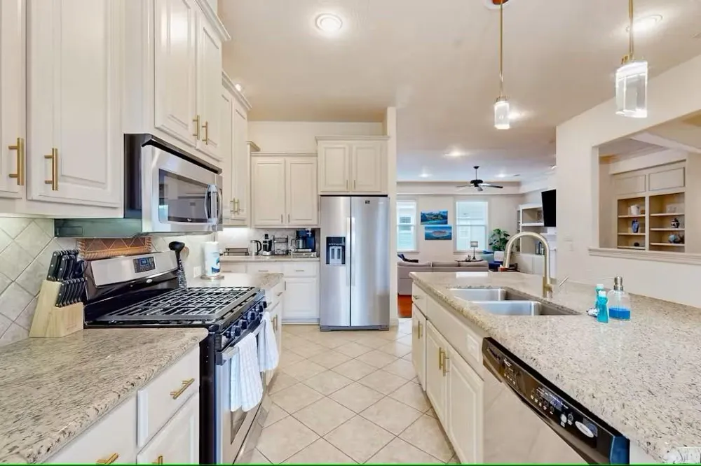 404 W 16th Street Houston, TX 77008