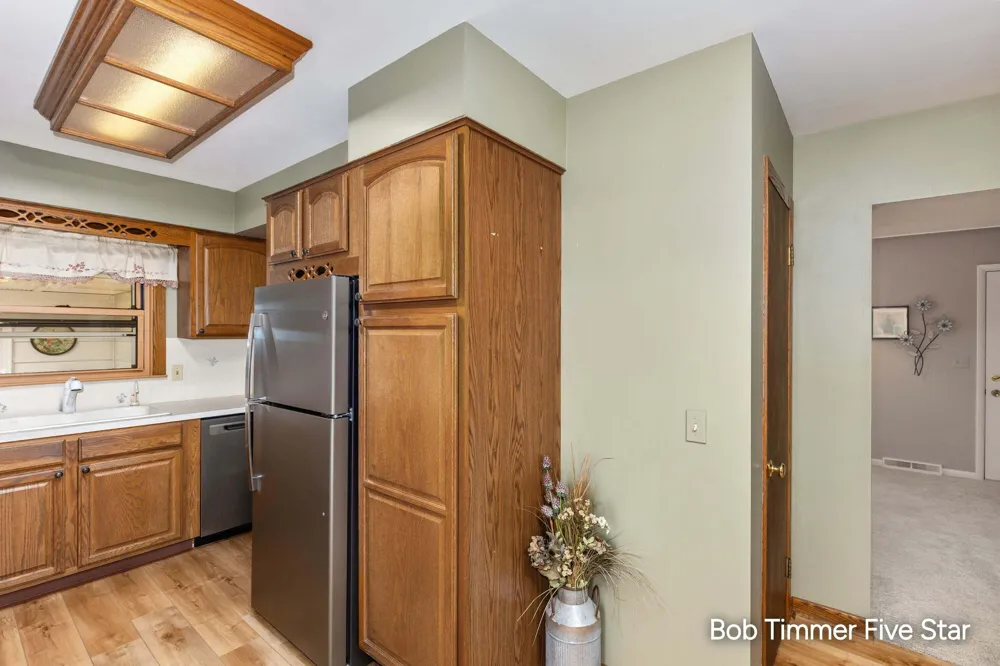 1300 Bauer Road Jenison, MI 49428