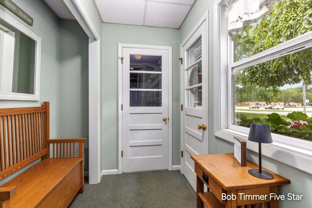 1300 Bauer Road Jenison, MI 49428