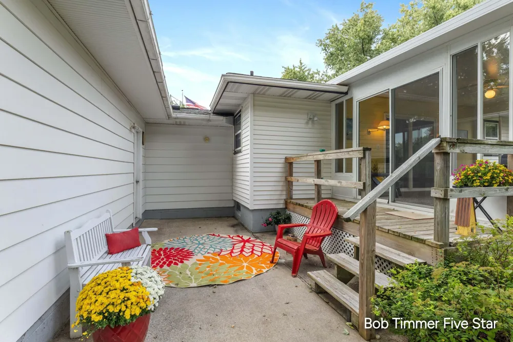 1300 Bauer Road Jenison, MI 49428