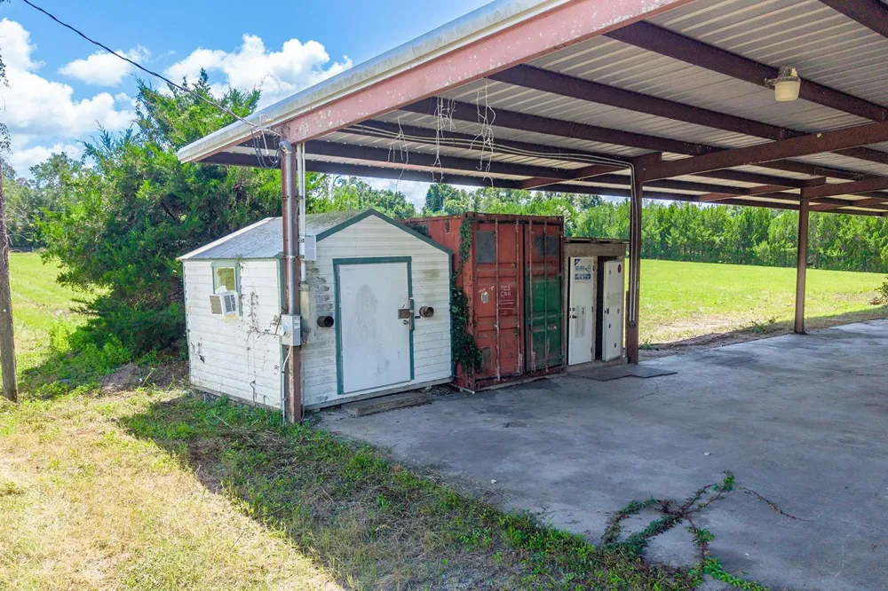6900 SW 50TH AVENUE Trenton, FL 32693