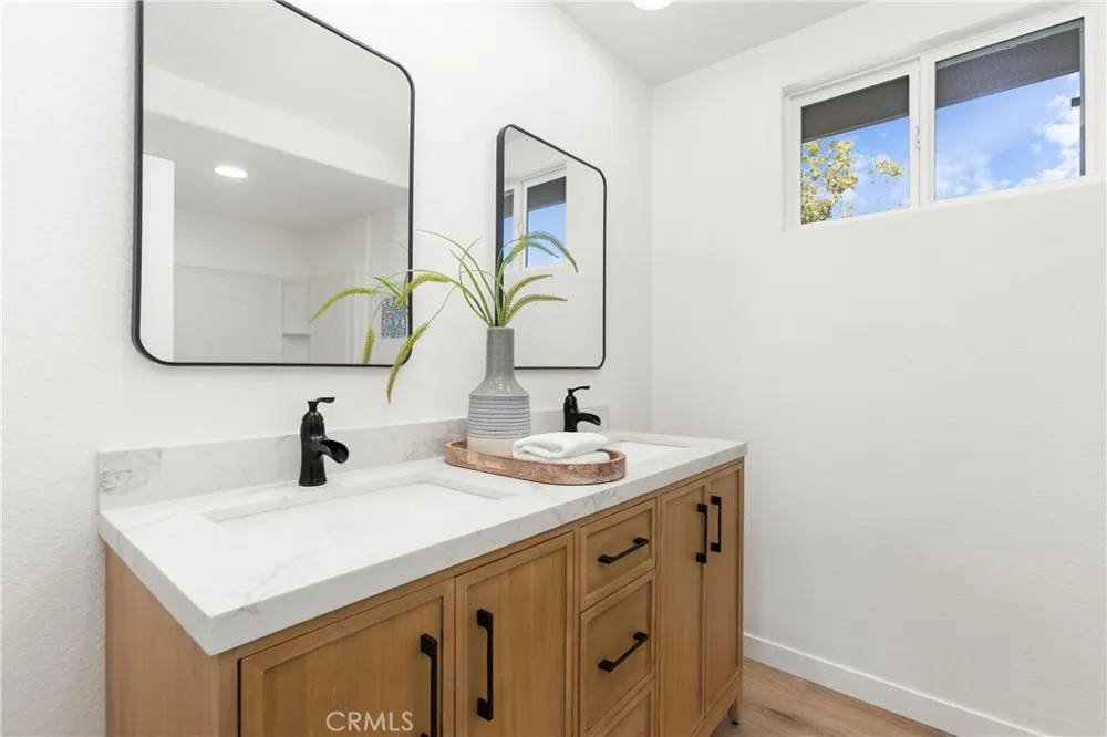 3709 S Olive Street Santa Ana, CA 92707