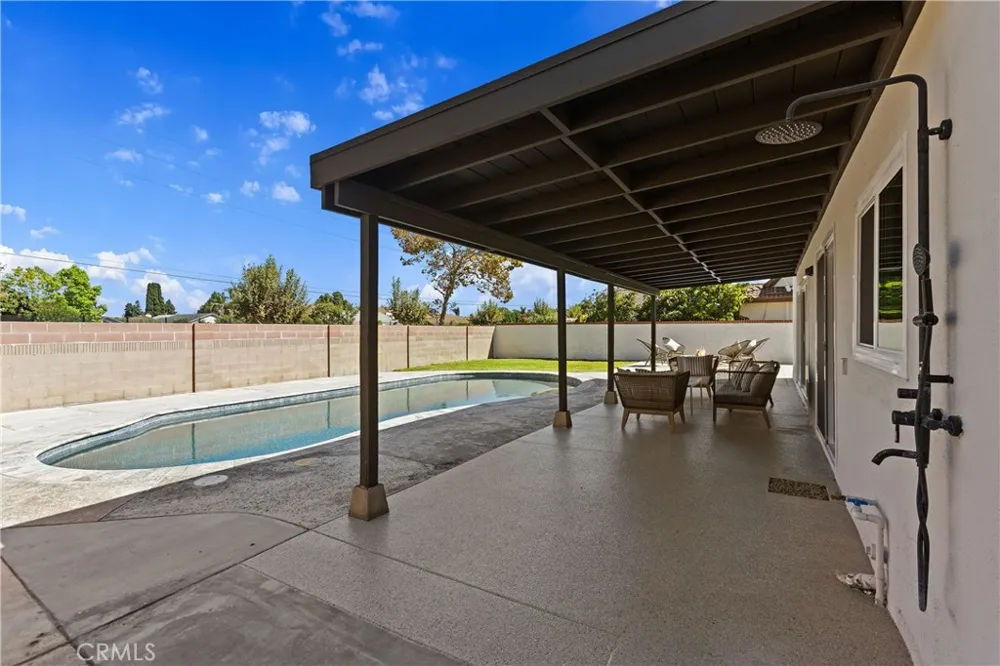 3709 S Olive Street Santa Ana, CA 92707