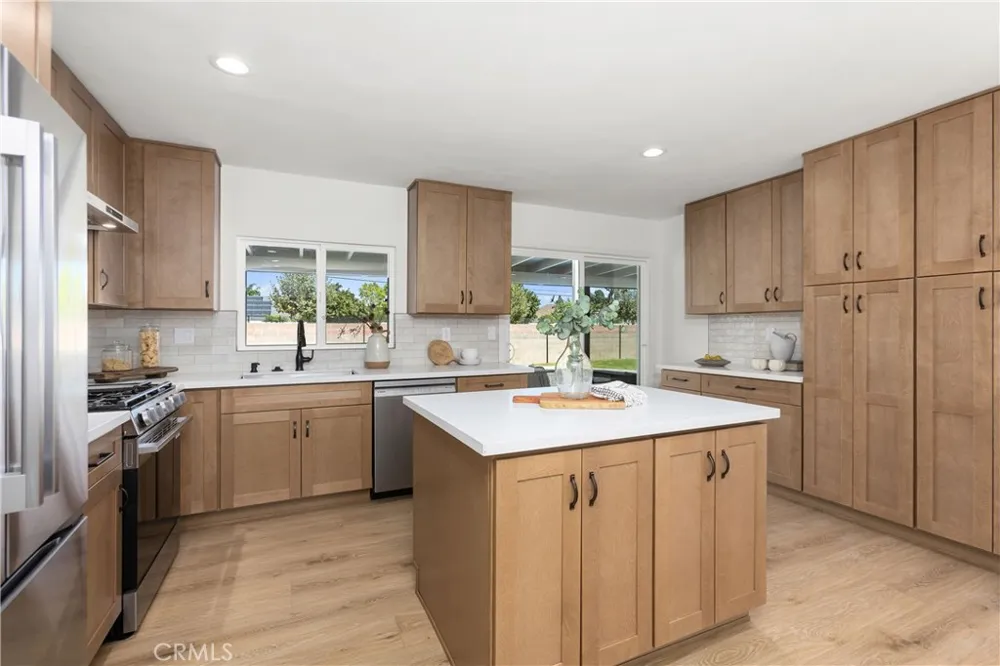 3709 S Olive Street Santa Ana, CA 92707
