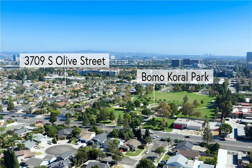 3709 S Olive Street Santa Ana, CA 92707