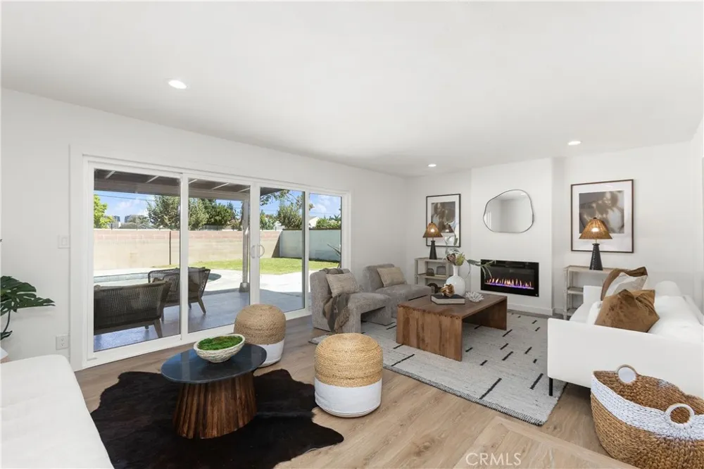3709 S Olive Street Santa Ana, CA 92707