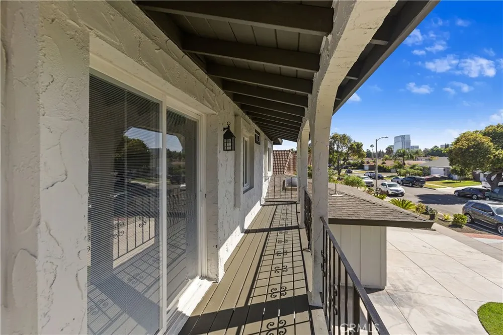 3709 S Olive Street Santa Ana, CA 92707