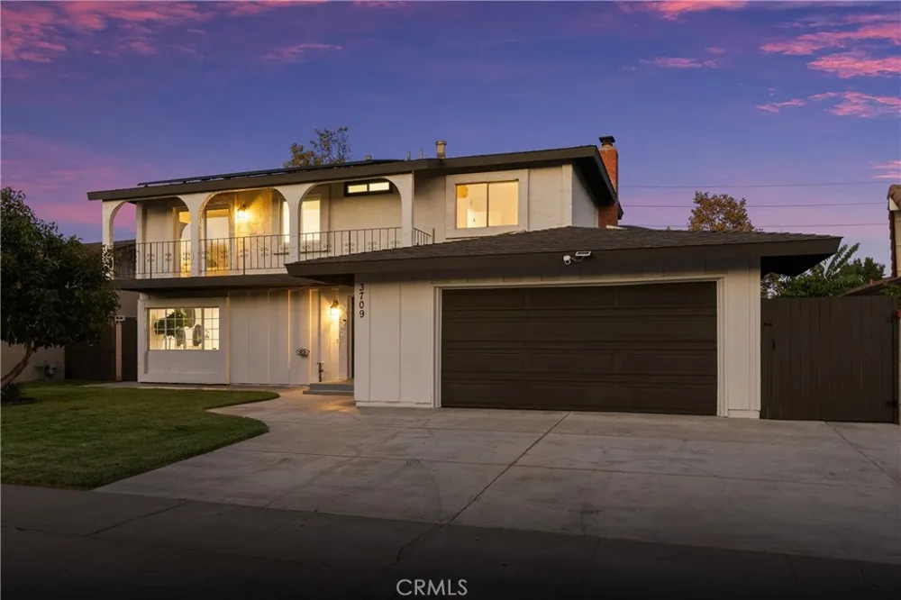 3709 S Olive Street Santa Ana, CA 92707