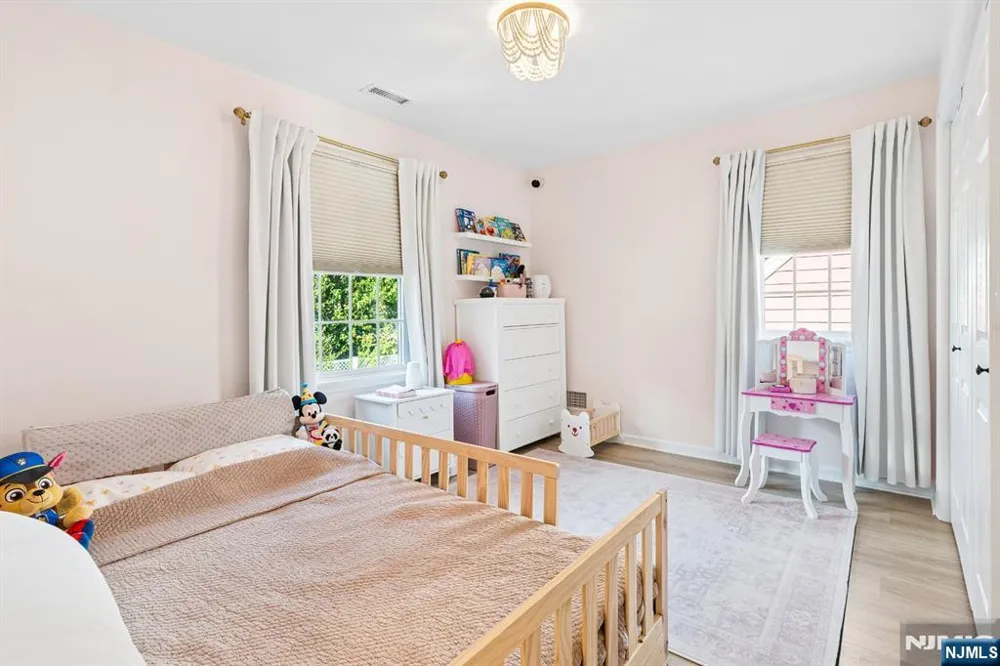 79 Bergen Avenue Waldwick, NJ 07463