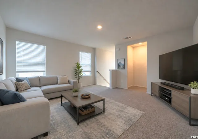 15727 Clove Spice Way Von Ormy, TX 78073