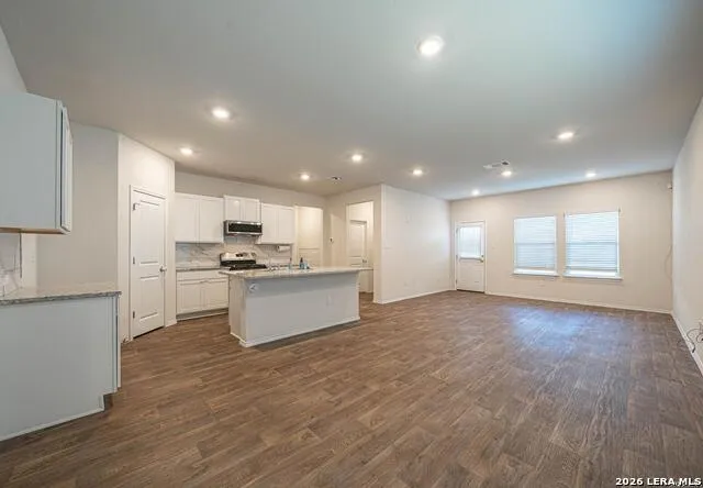15727 Clove Spice Way Von Ormy, TX 78073