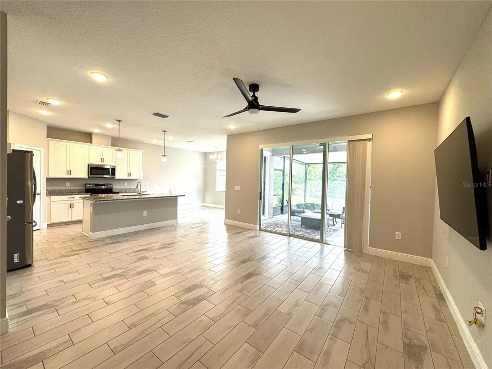 6644 GREAT BEAR DRIVE Lakeland, FL 33805