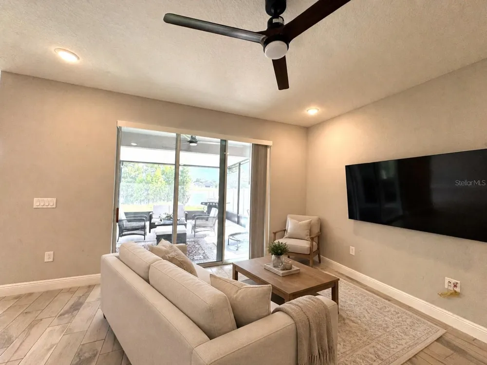 6644 GREAT BEAR DRIVE Lakeland, FL 33805
