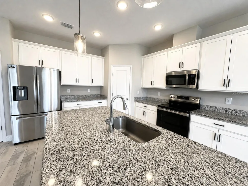 6644 GREAT BEAR DRIVE Lakeland, FL 33805